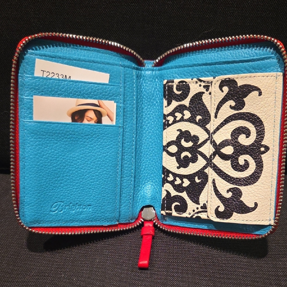 Brighton Red and Cream Patterned Wallet - Picture 3 of 3
